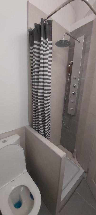 Welcome In Nice! Private Room, Own Bathroom Zewnętrze zdjęcie